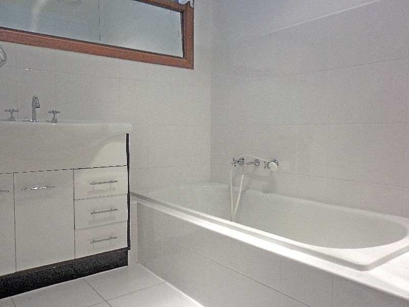 25 Gauntlet Avenue, Glen Waverley VIC 3150