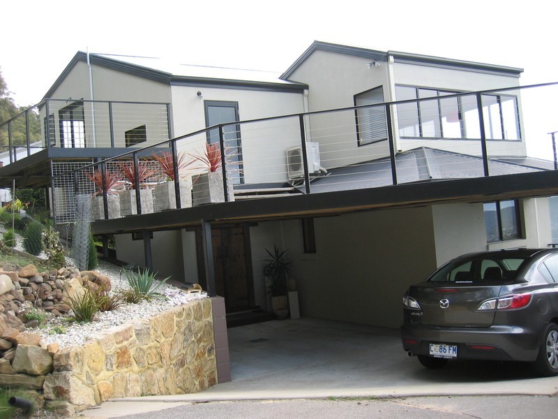 7 Bimbadeen Court, West Hobart TAS 7000