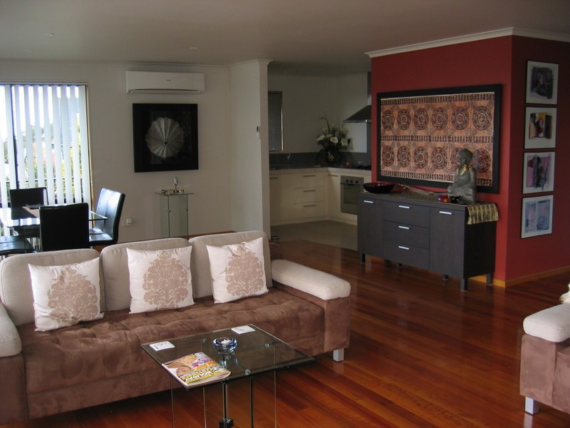 7 Bimbadeen Court, West Hobart TAS 7000