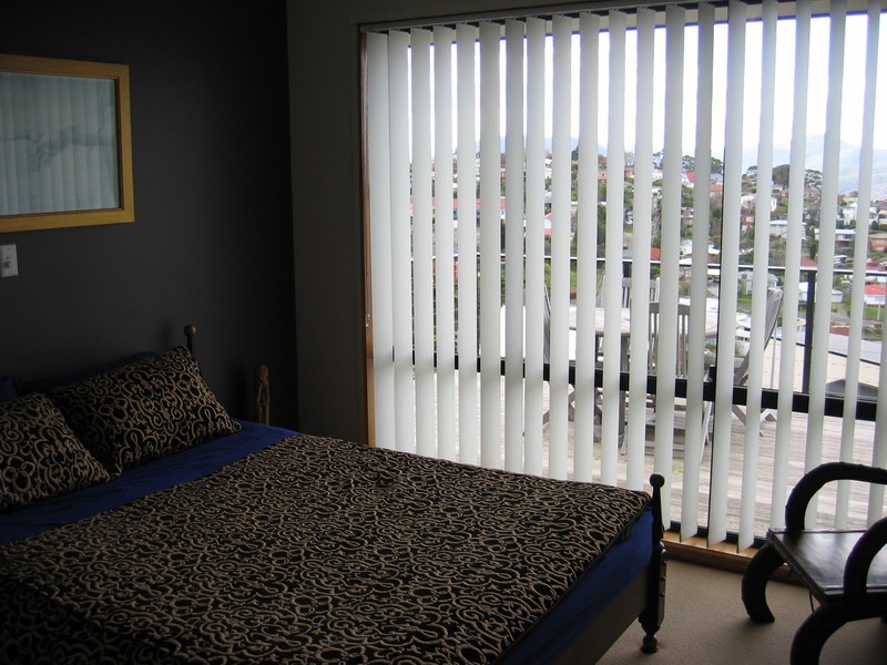 7 Bimbadeen Court, West Hobart TAS 7000