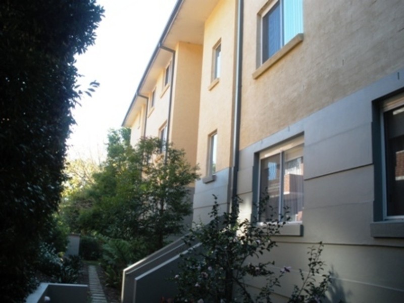 10/19 – 21 Lismore Avenue, Dee Why NSW 2099