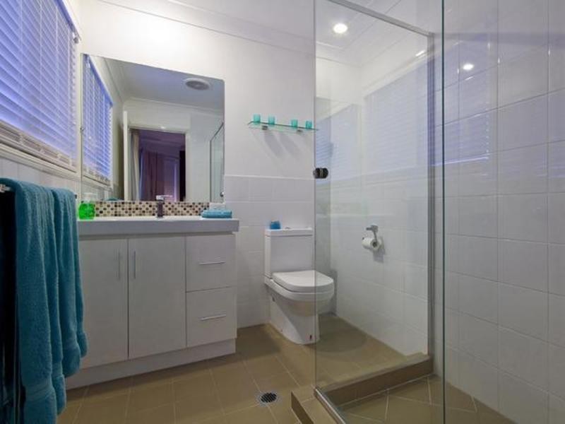 Pacific Pines QLD 4211