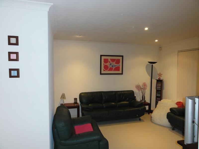 2/21 Quondong Street, Nollamara WA 6061