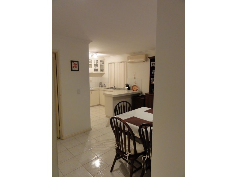 2/21 Quondong Street, Nollamara WA 6061