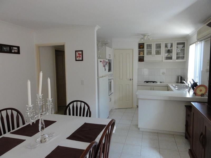 2/21 Quondong Street, Nollamara WA 6061