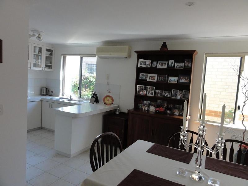 2/21 Quondong Street, Nollamara WA 6061