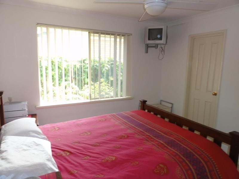 2/21 Quondong Street, Nollamara WA 6061