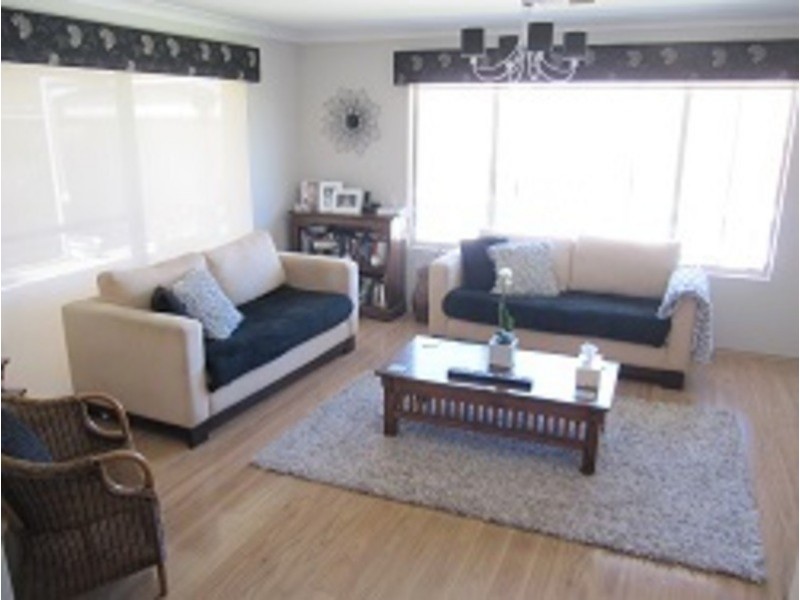 6 Jindalee Way, Millbridge WA 6232