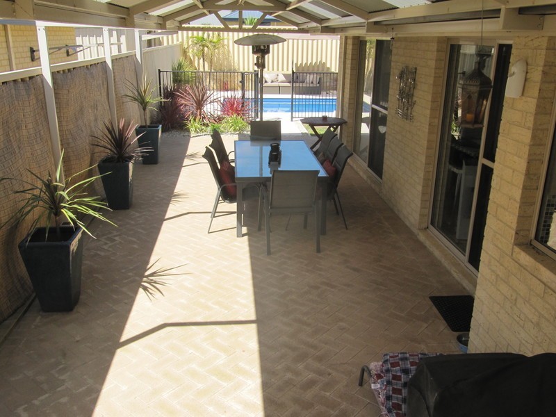 6 Jindalee Way, Millbridge WA 6232