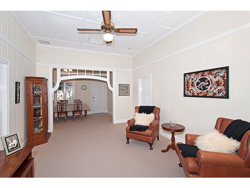 107 Victoria Avenue, Chelmer QLD 4068