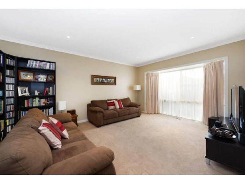 9 Egerton Ave, Cheltenham VIC 3192