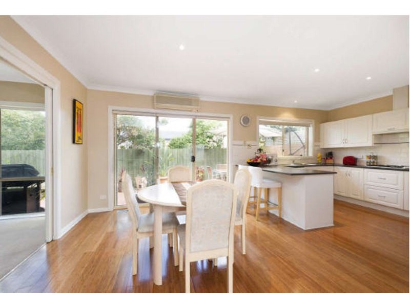 9 Egerton Ave, Cheltenham VIC 3192