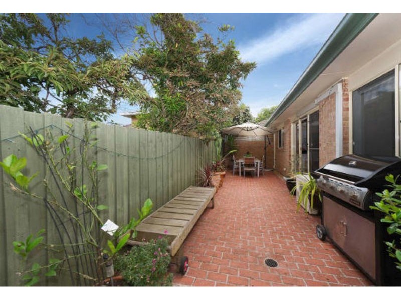 9 Egerton Ave, Cheltenham VIC 3192