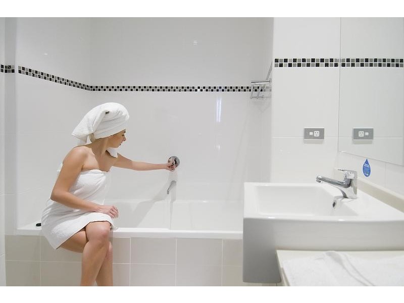 1301/18 Cypress Avenue, Surfers Paradise QLD 4217