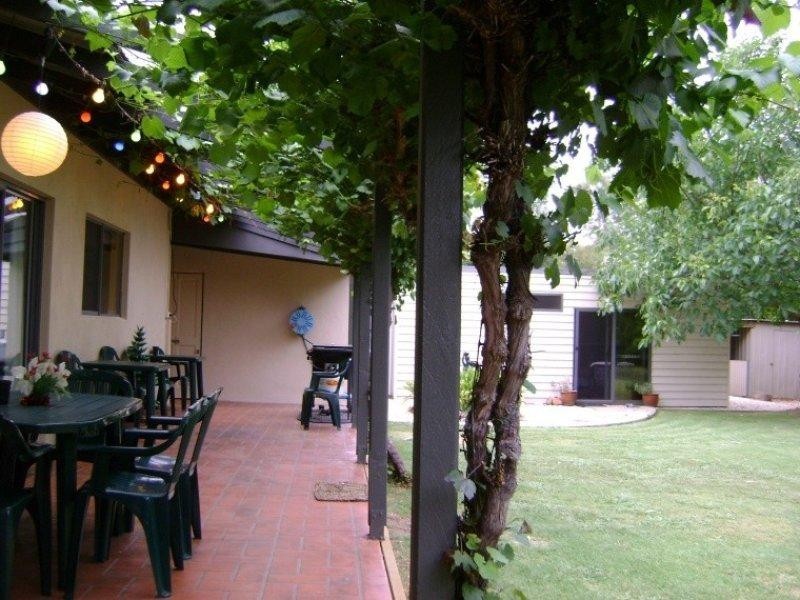 7103 Great Alpine Road Porepunkah, Bright VIC 3741