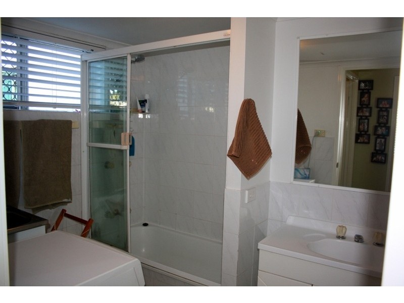 1/30  Jenner street, Nundah QLD 4012