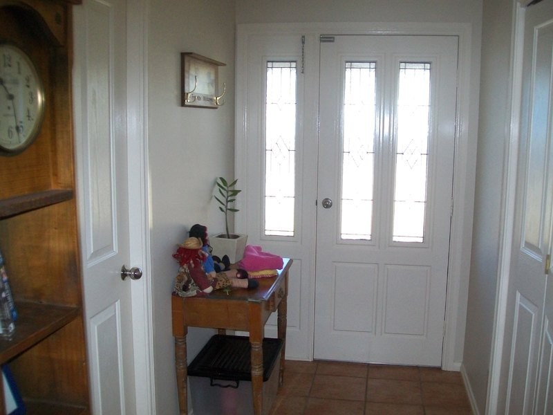 16 Johnston Cres, Blayney NSW 2799