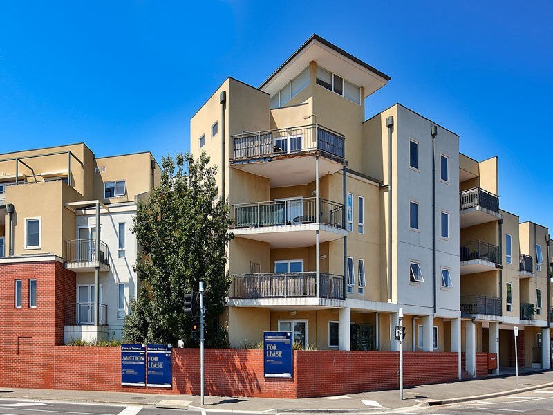 9/1-13  Gatehouse Drive, Kensington VIC 3031