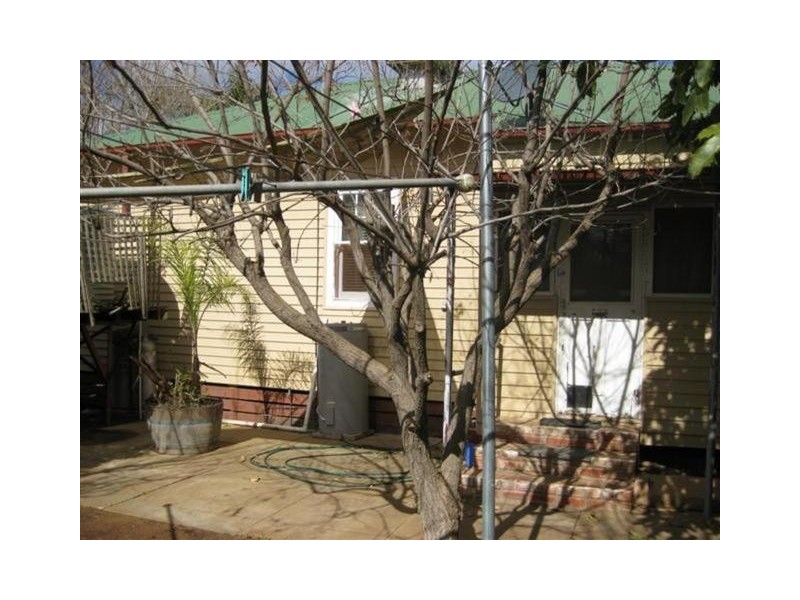 5 Cooper St, Ouyen VIC 3490