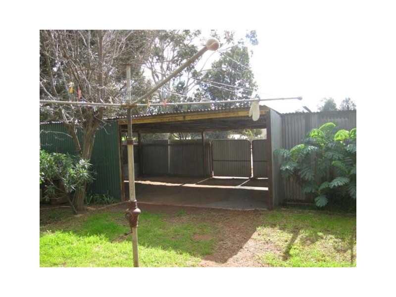 5 Cooper St, Ouyen VIC 3490