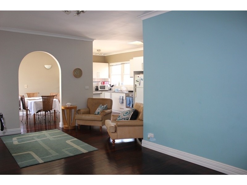 4 Strathearn Road, Forrestfield WA 6058