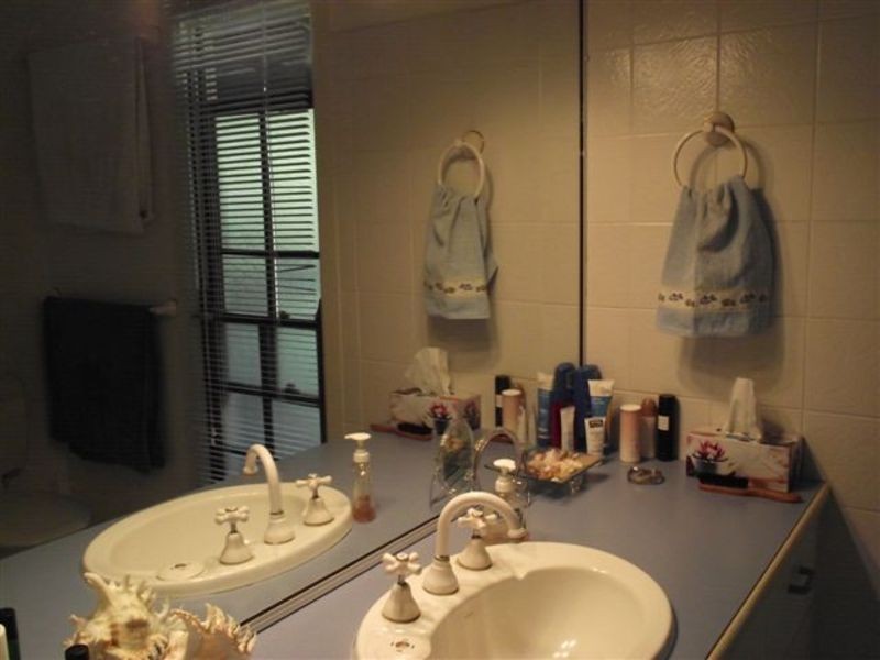 10  Golden Avenue, Tannum Sands QLD 4680