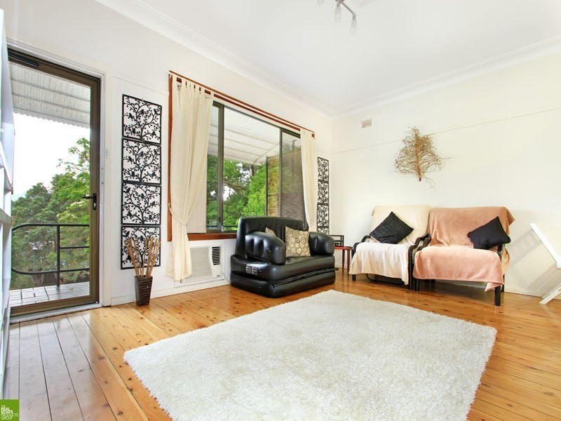 50 Beatus Street, Unanderra NSW 2526