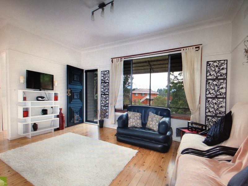 50 Beatus Street, Unanderra NSW 2526