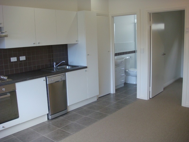 17A/Beach Avenue, Elwood VIC 3184