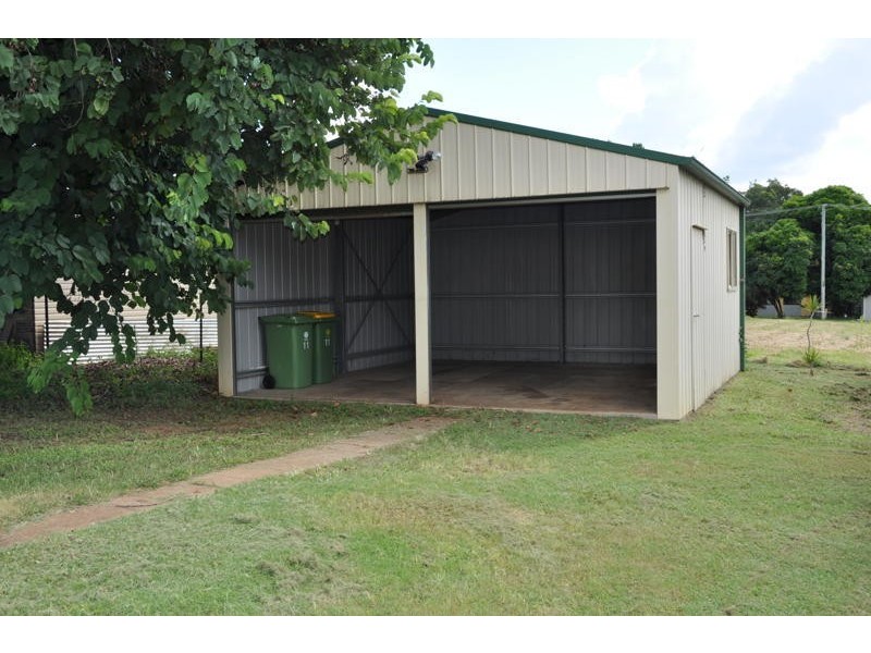11 Squire Street, Macleay Island QLD 4184