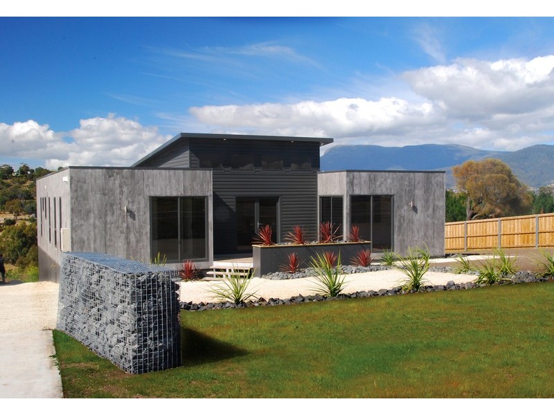 16 Rachel Crescent, Old Beach TAS 7017