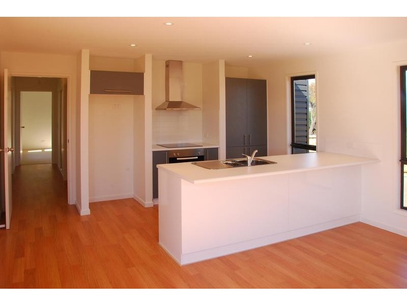 16 Rachel Crescent, Old Beach TAS 7017