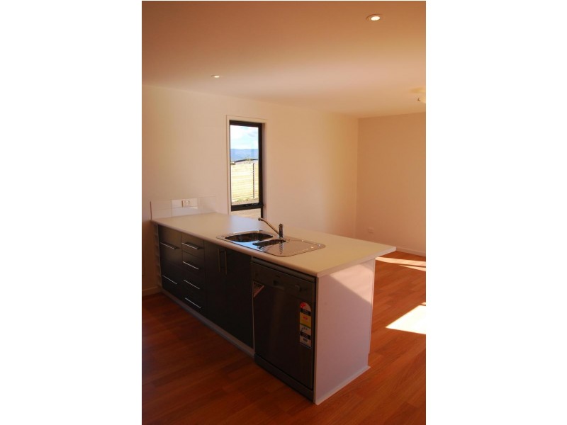 16 Rachel Crescent, Old Beach TAS 7017