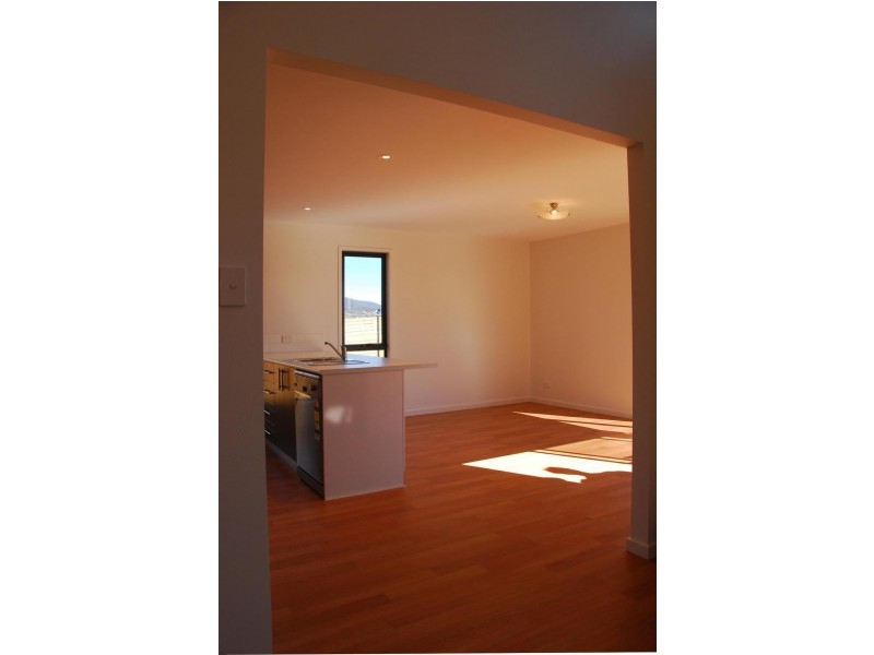 16 Rachel Crescent, Old Beach TAS 7017