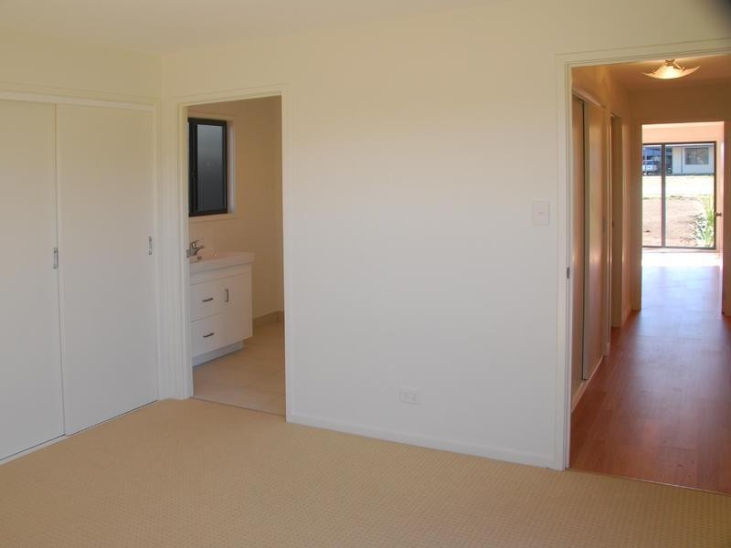 16 Rachel Crescent, Old Beach TAS 7017