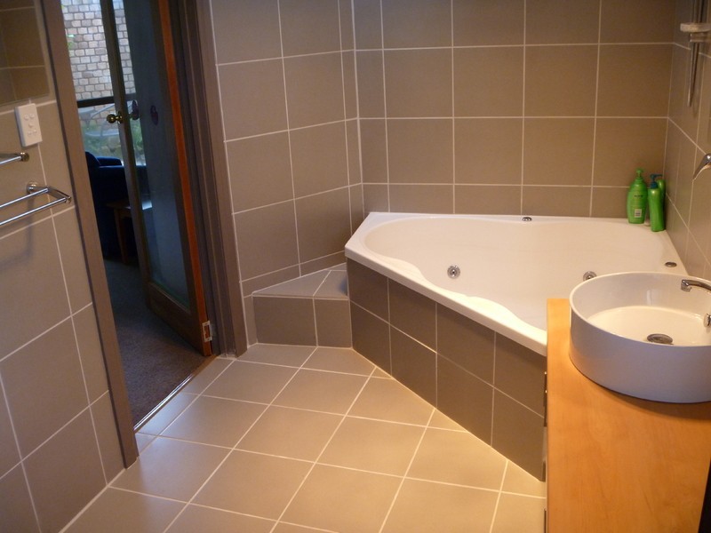 102 Burwood Drive, Blackmans Bay TAS 7052