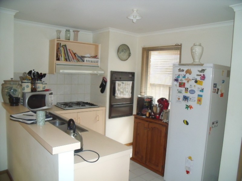 8 Mayruck Rise, Hampton Park VIC 3976