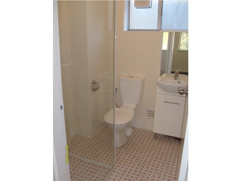 1/8 Rutland Ave, Lathlain WA 6100