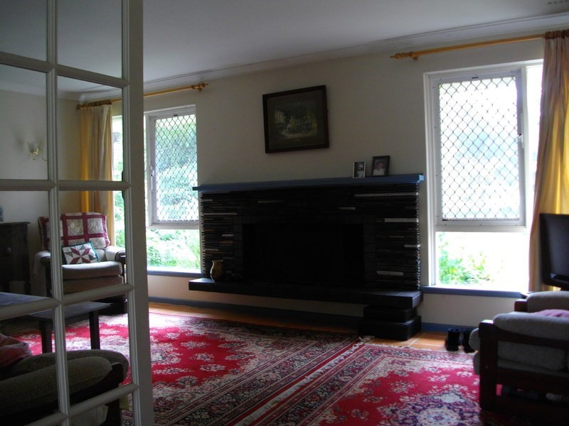 18 Templetonia Crescent, City Beach WA 6015