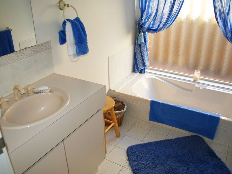 16 Whitchurch Road, Redcliffe WA 6104