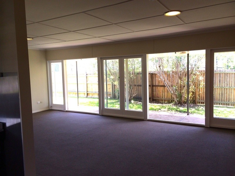 2 Horton Street, Wooloowin QLD 4030