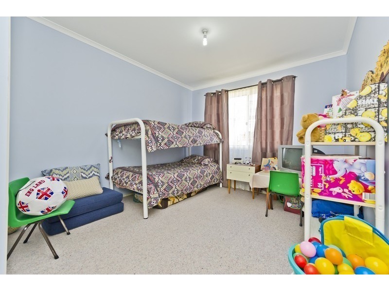 16 Hamilton Drive, Yass NSW 2582