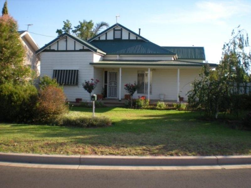 2 Wilga Street, Leeton NSW 2705