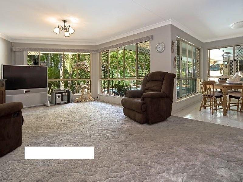 75 Mallee Drive, Tanah Merah QLD 4128