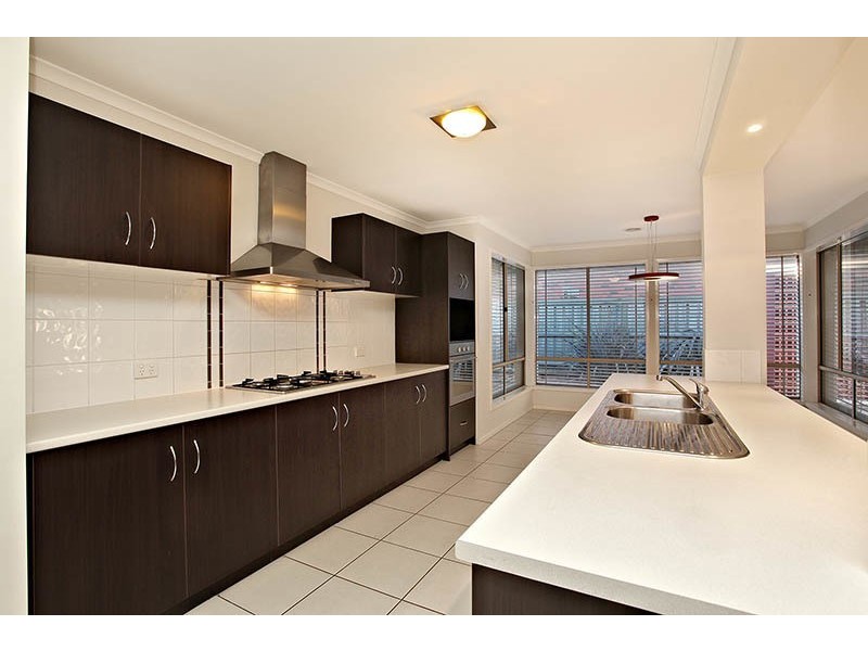 10 Silver Oak Street, Keysborough VIC 3173