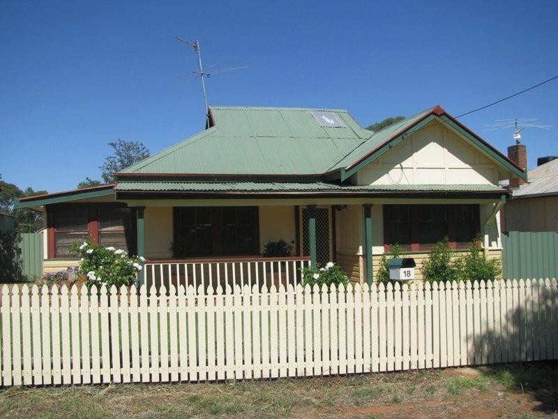 18 Mimosa Street, Coolamon NSW 2701