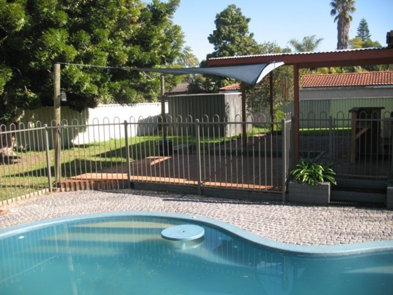 15 Marlow Way, Thornlie WA 6108
