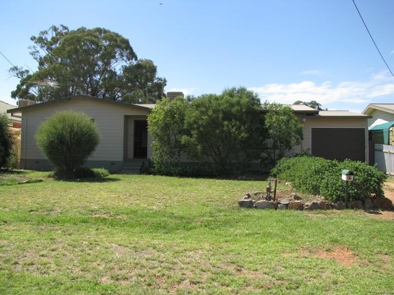 27 Cowabbie, Coolamon NSW 2701