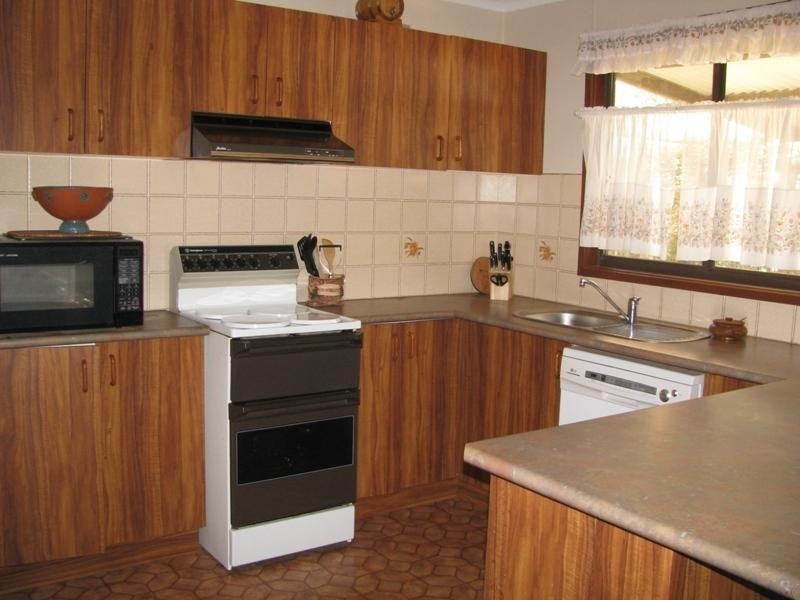 27 Cowabbie, Coolamon NSW 2701