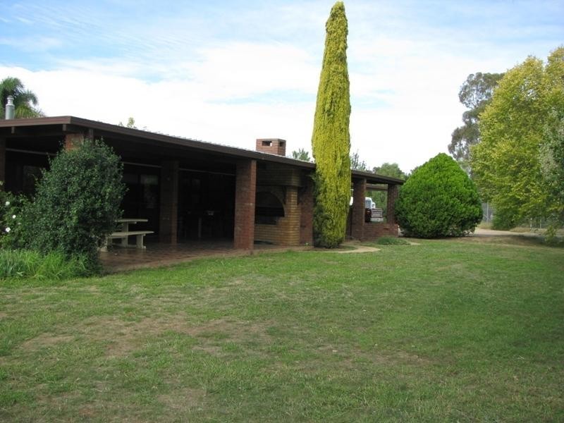 35 Alder Road, Lake Albert NSW 2650
